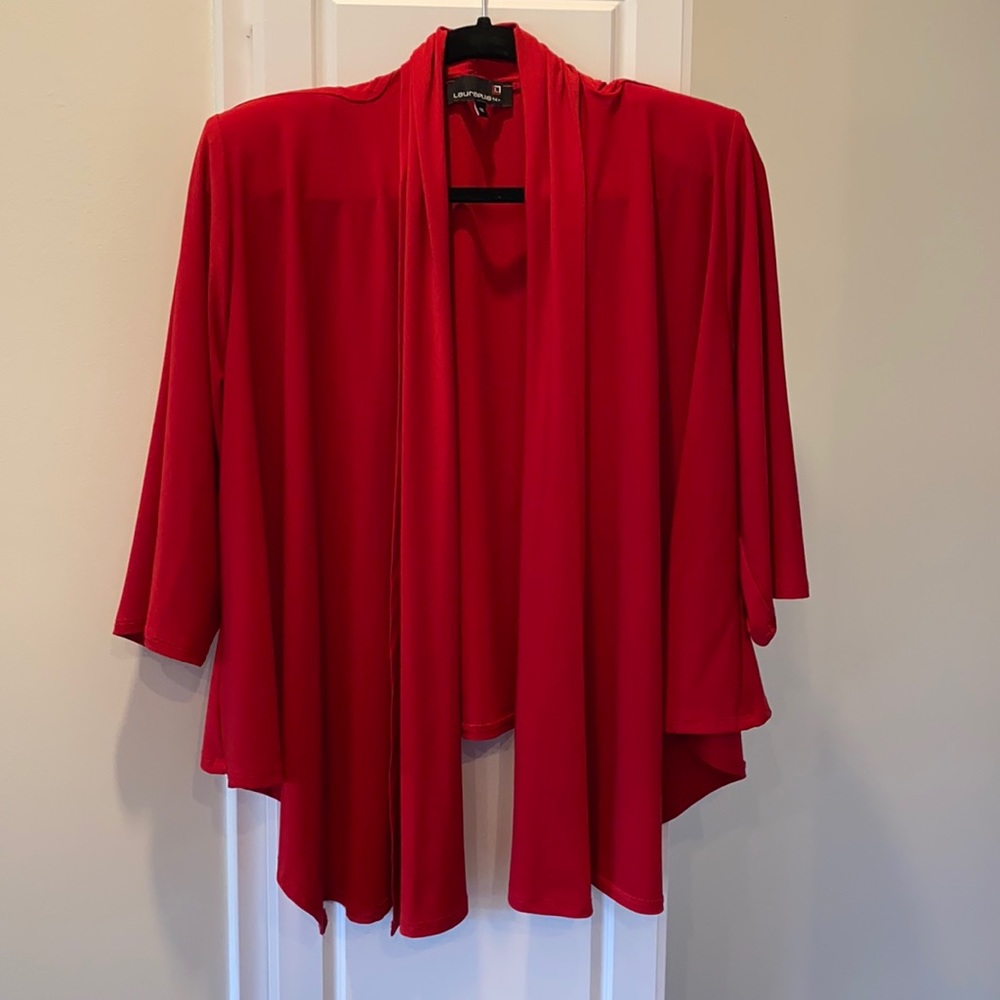 Amazing red wine colours over sweater for dressing up an outfit